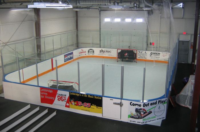 What is Hockey Rink Glass?  Athletica Sport Systems Inc